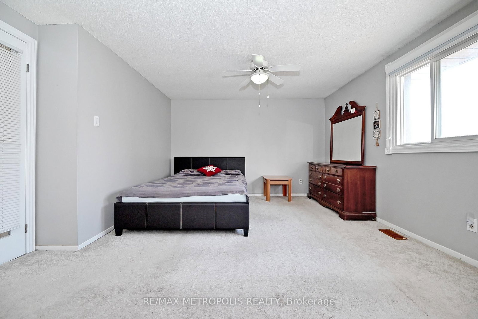 45 Hansen Road N, Unit 83 - Photo 27