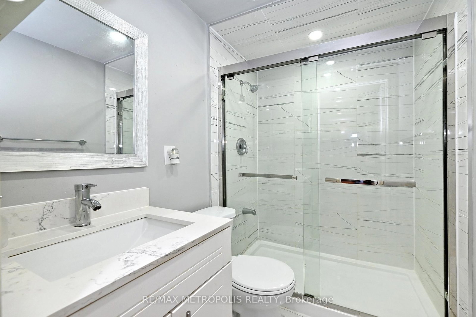 45 Hansen Road N, Unit 83 - Photo 42