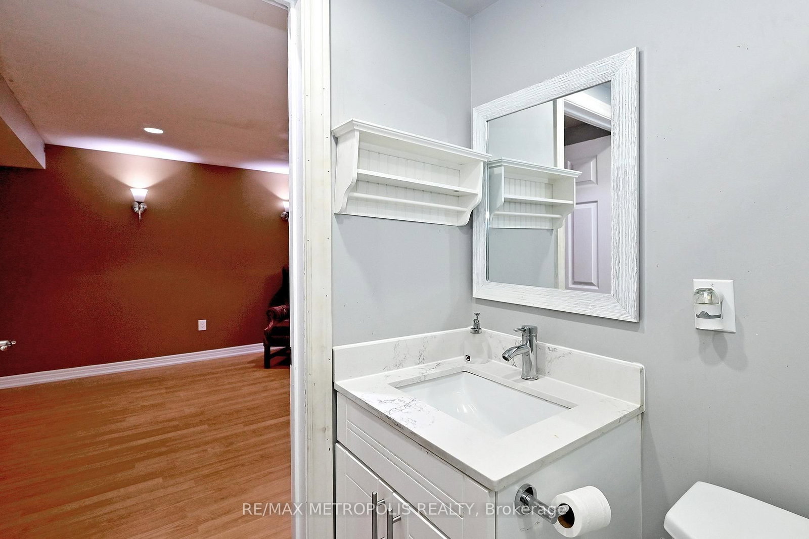 45 Hansen Road N, Unit 83 - Photo 43