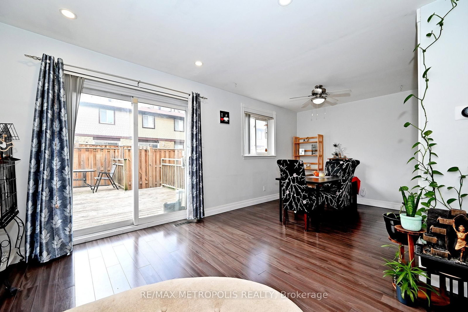 45 Hansen Road N, Unit 83 - Photo 5