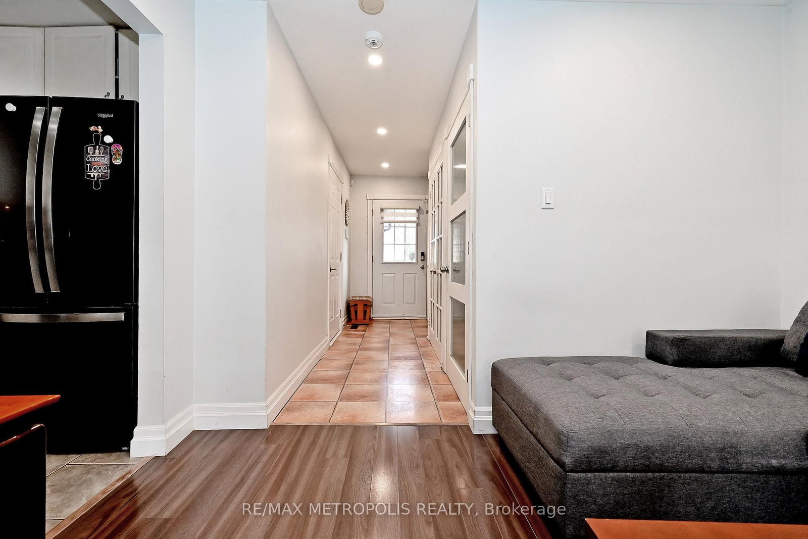 45 Hansen Road N, Unit 83 - Photo 8