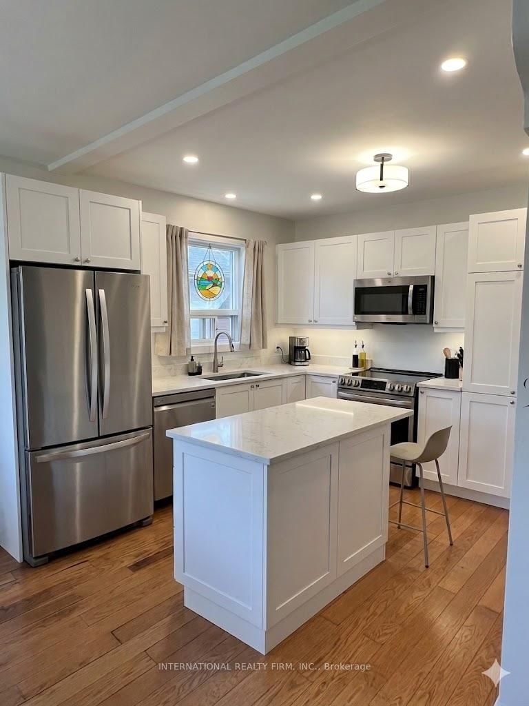 1481 Myron Drive W - Photo 7