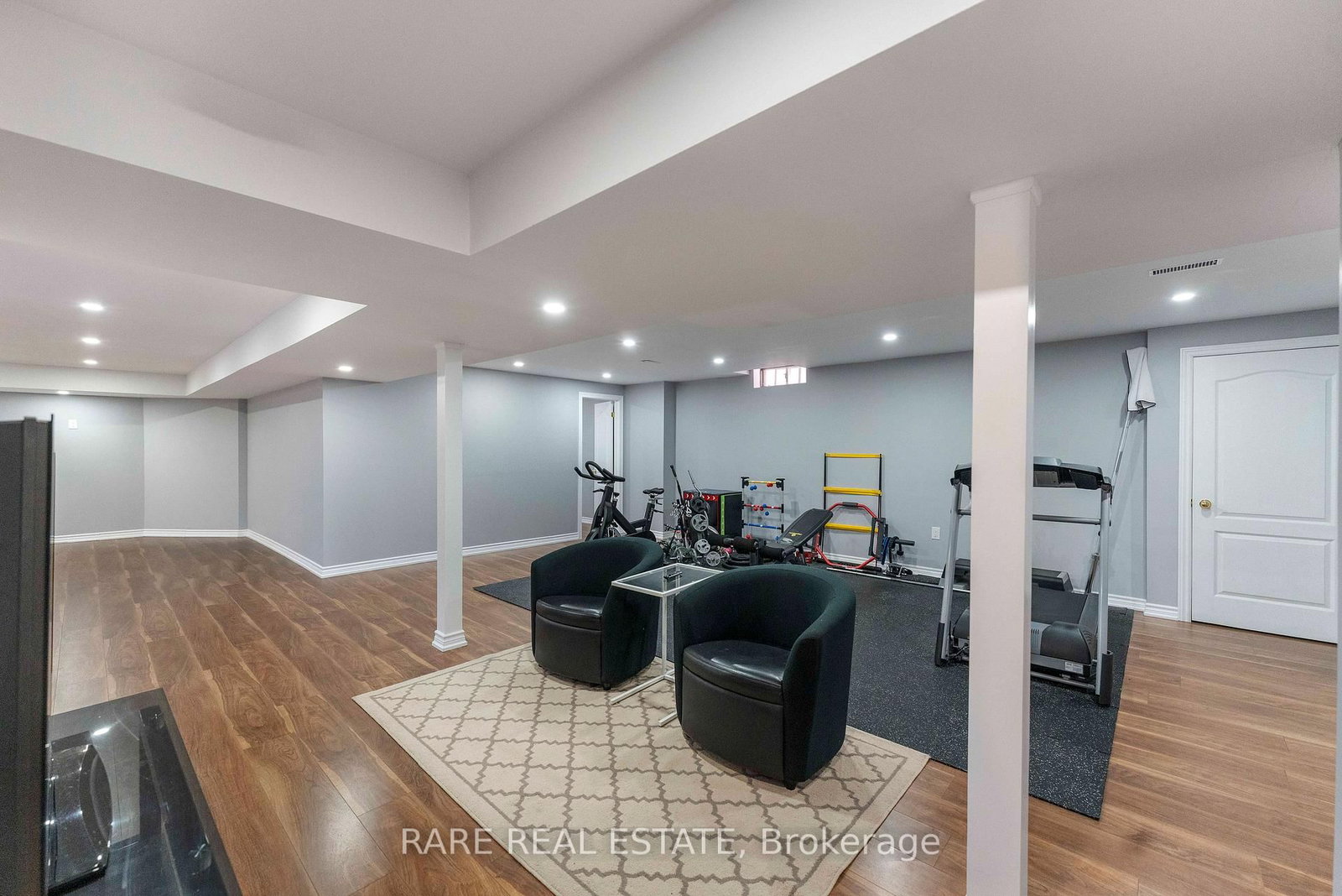 33 SOUTHBEND Drive - Photo 18