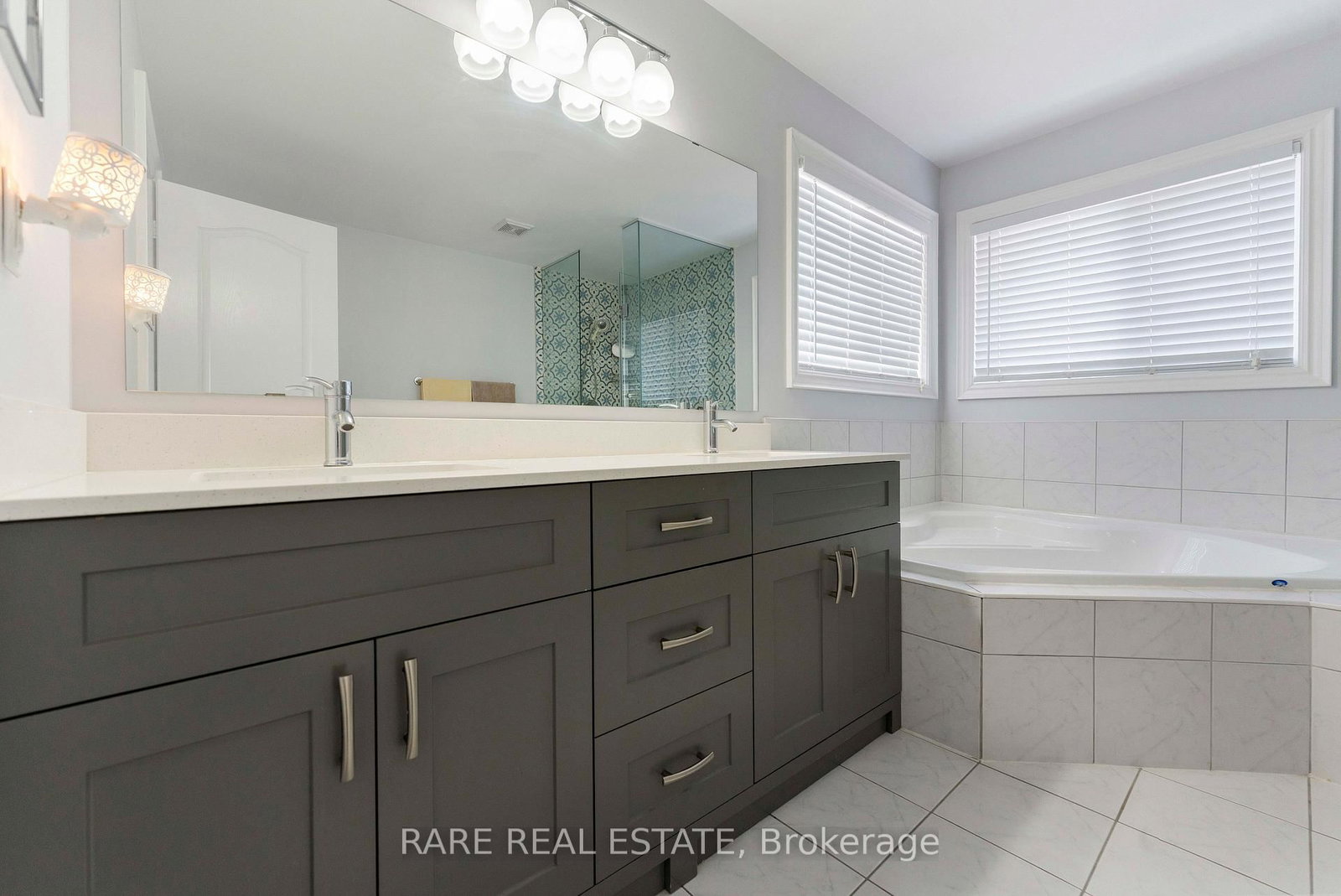 33 SOUTHBEND Drive - Photo 42