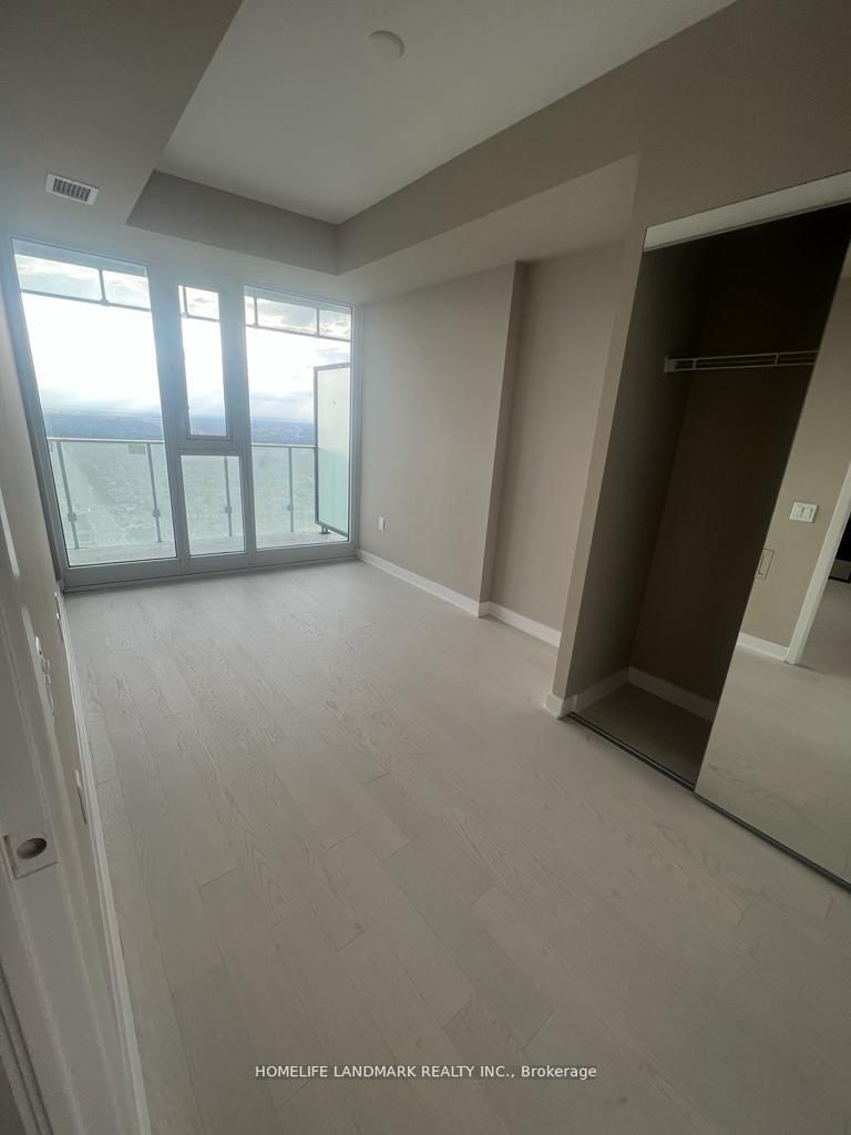 5605 - 3900 Confederation Pkwy, Mississauga, L5B 0M3 | Image 2