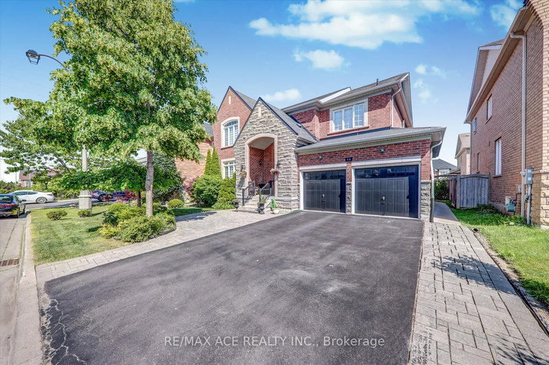 46 Purebrook Cres, Brampton, L6P 2P5 | Image 2