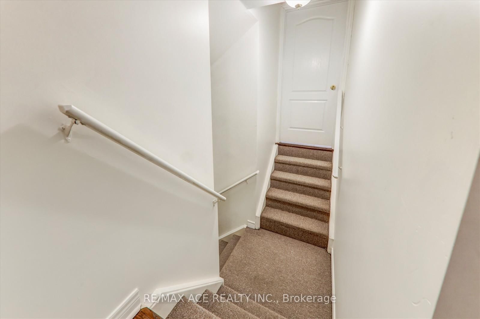 46 Purebrook Crescent - Photo 32