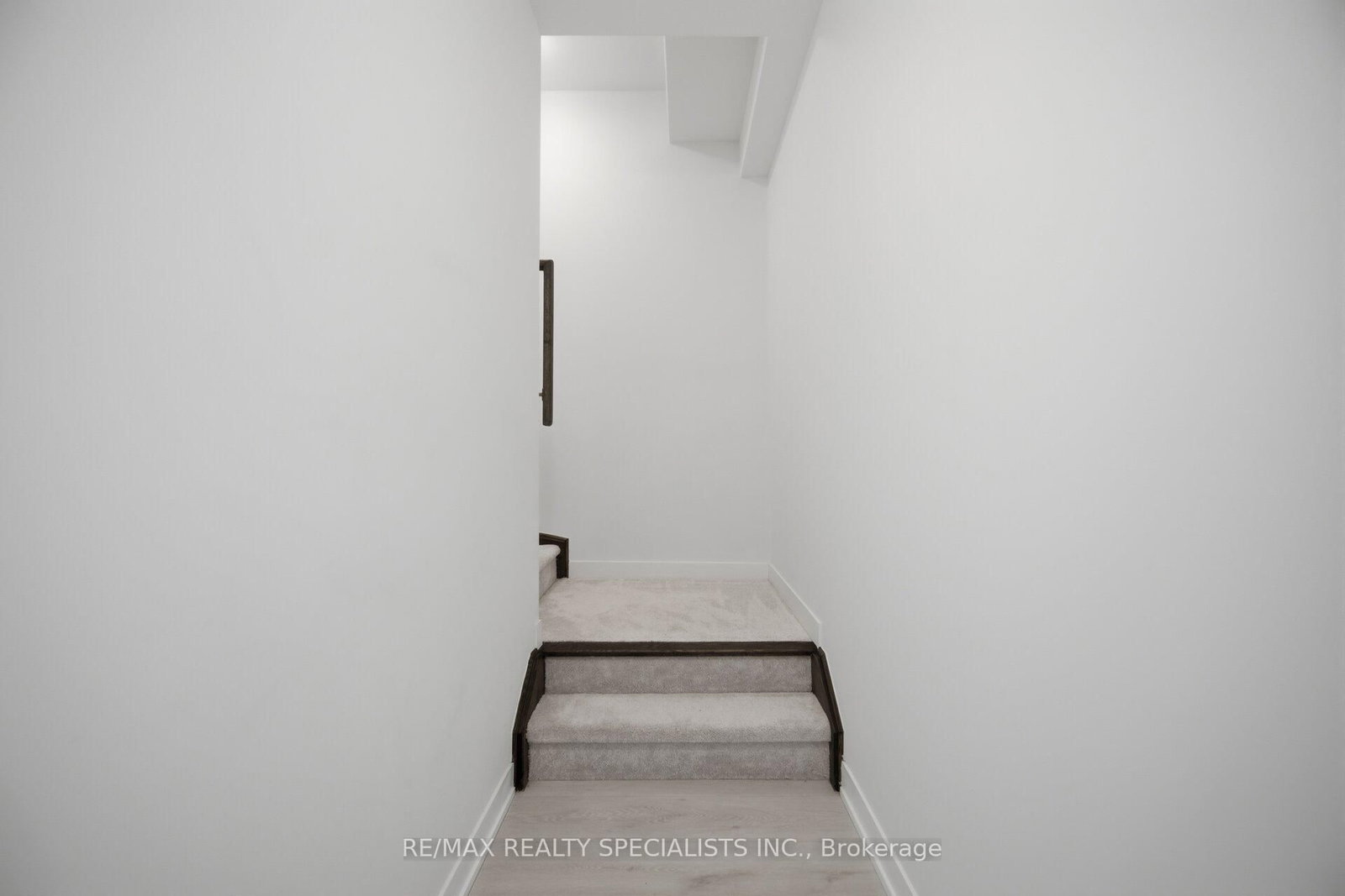 3405 Ridgeway Drive, Unit 21 - Photo 17