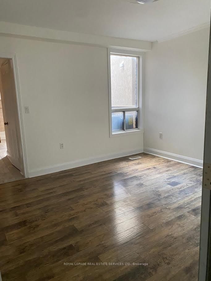 37 Gillespie Avenue, Unit Main Floor - Photo 14