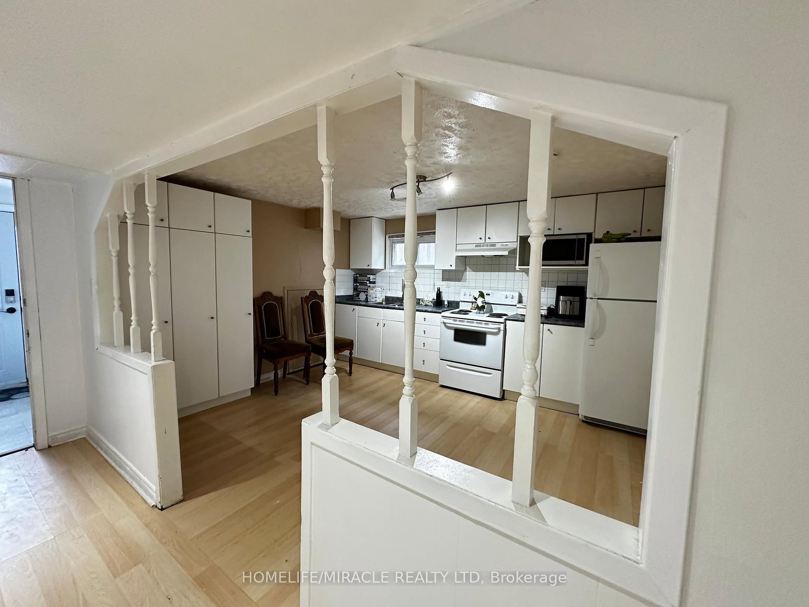1999 Carrera Lane, Unit lower - Photo 3