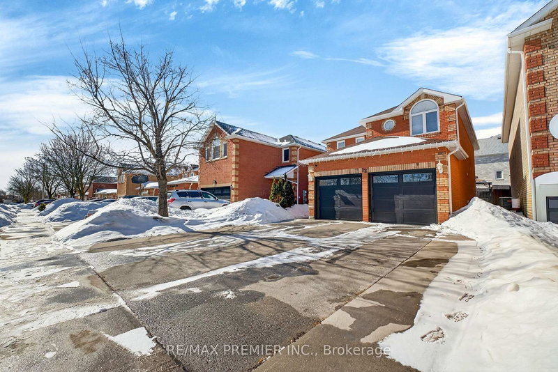 12 Bayview St, Brampton, L6X 4P1 | Image 3