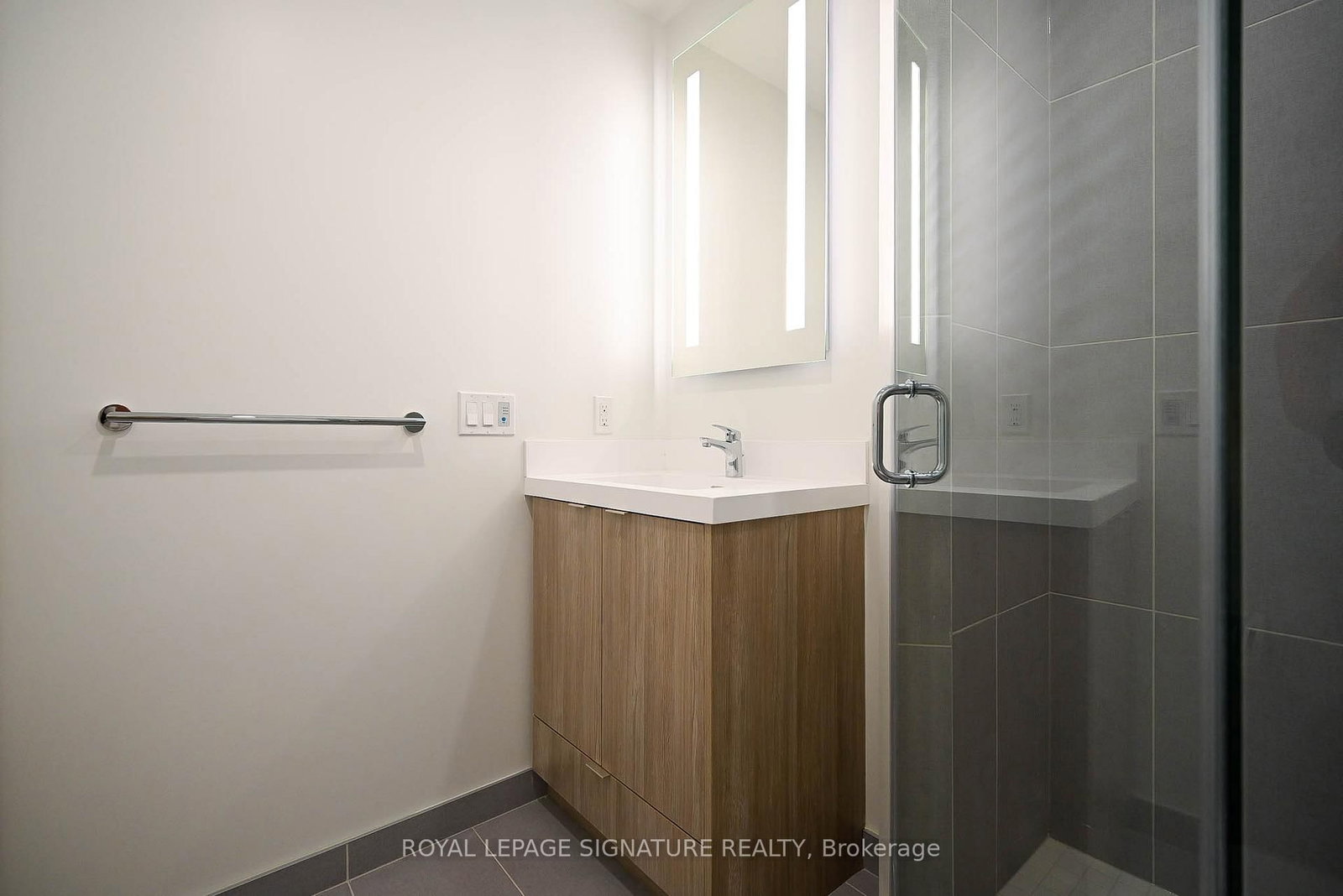 60 Central Park Roadway, Unit 1813 - Photo 18