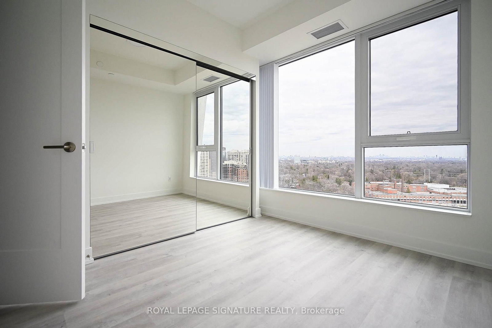 60 Central Park Roadway, Unit 1813 - Photo 23