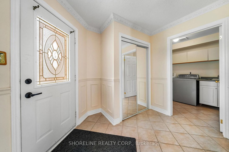 5871 Greensboro Dr, Mississauga, L5M 5S7 | Image 3