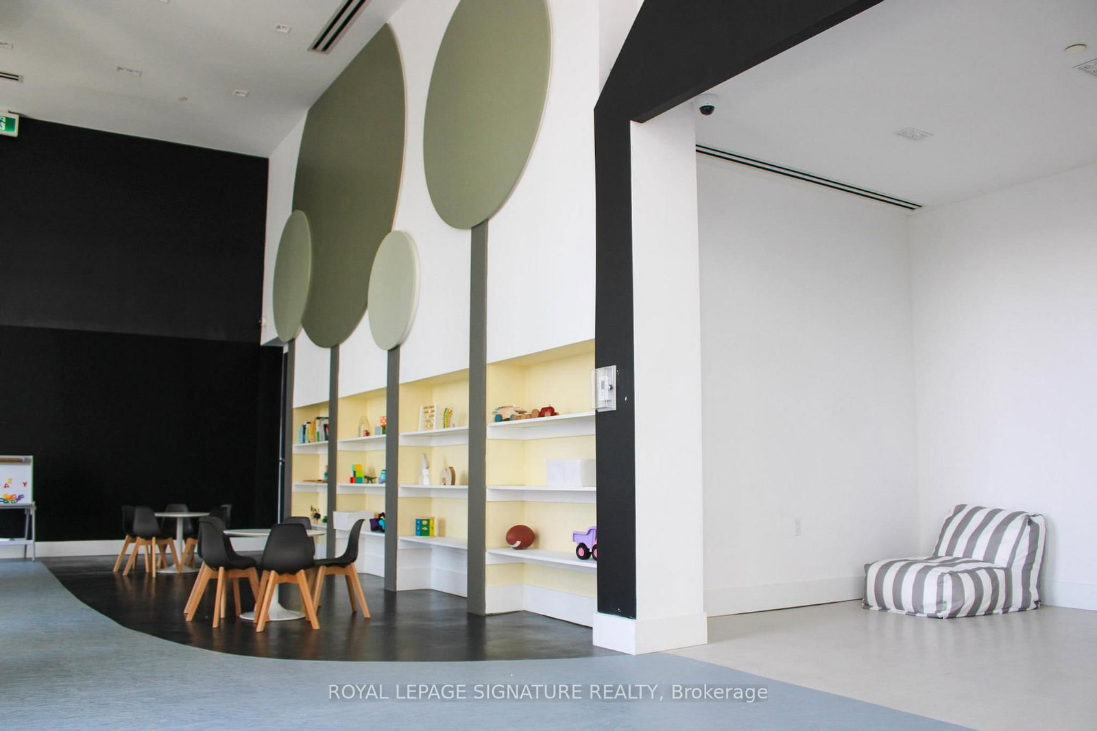 2489 Taunton Road, Unit 917 - Photo 31