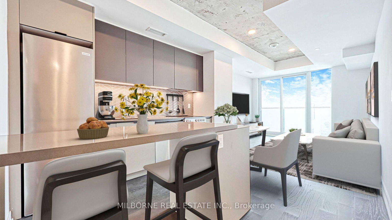 57 Brock Avenue, Unit 210