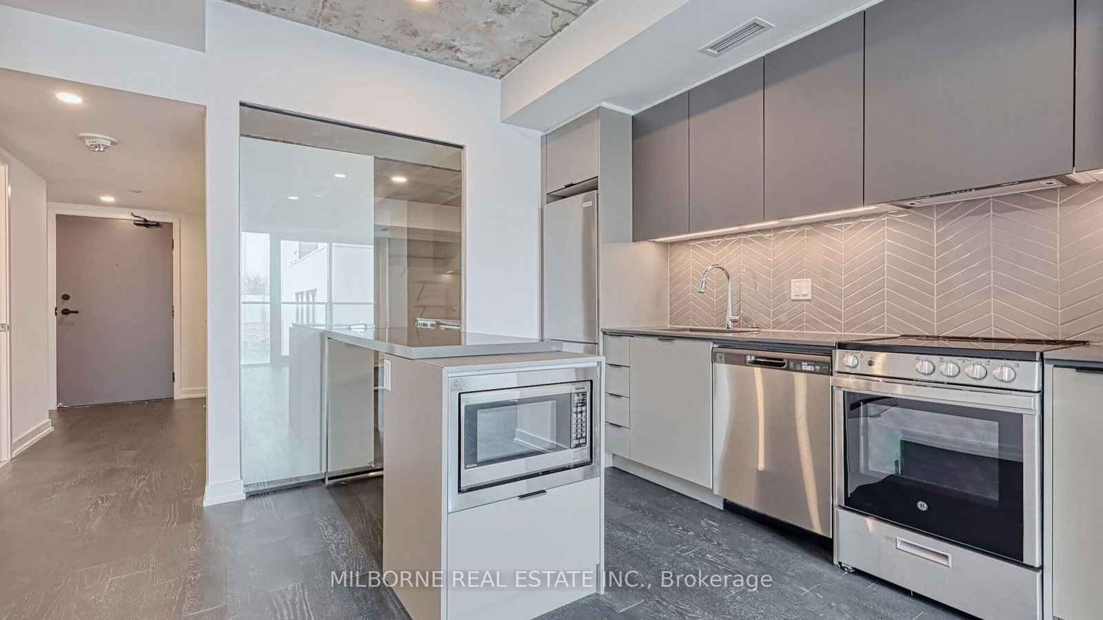 57 Brock Avenue, Unit 210 - Photo 19