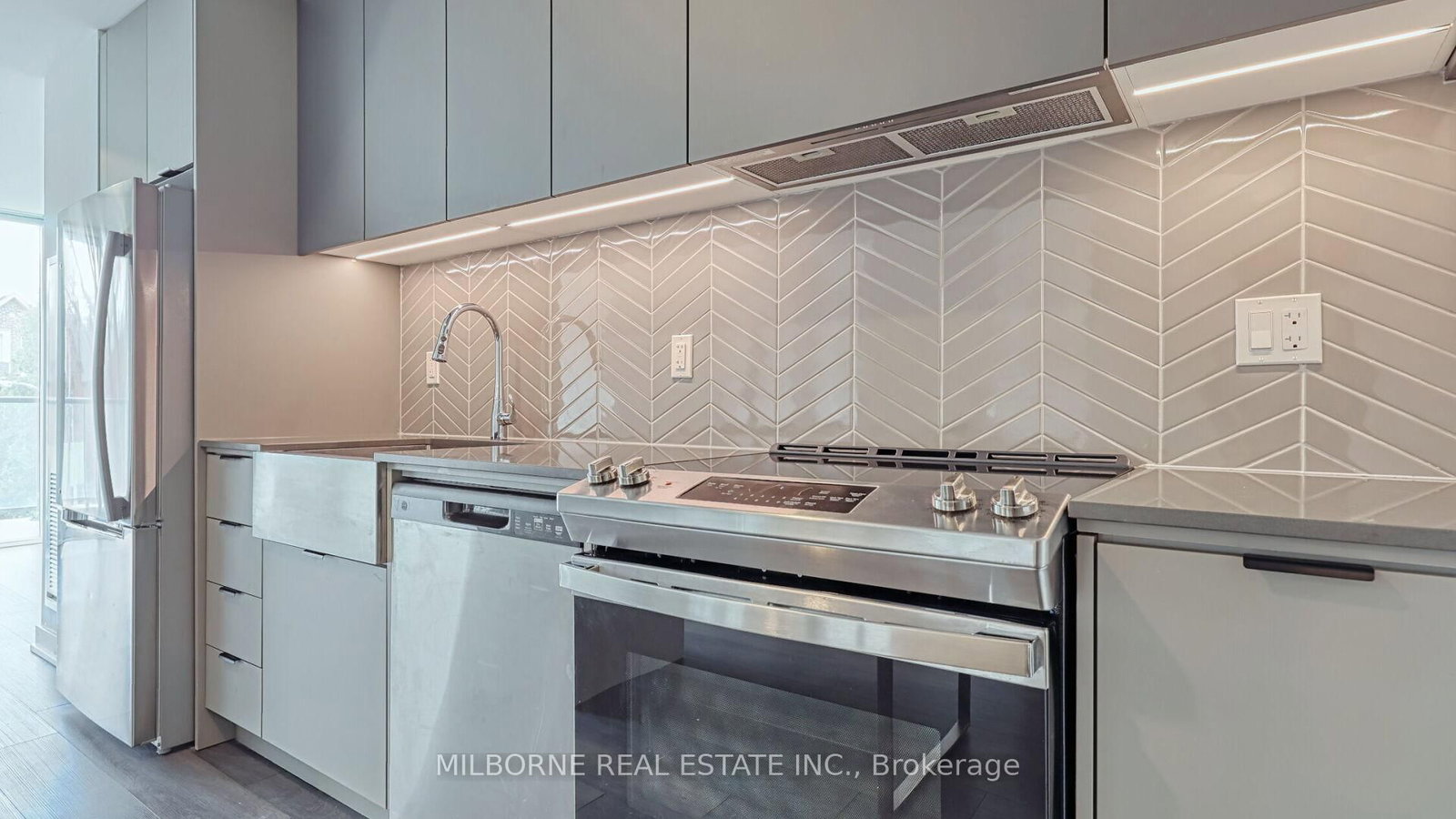 57 Brock Avenue, Unit 213 - Photo 35