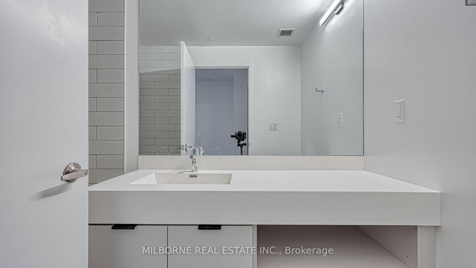 57 Brock Avenue, Unit TH 103 - Photo 16