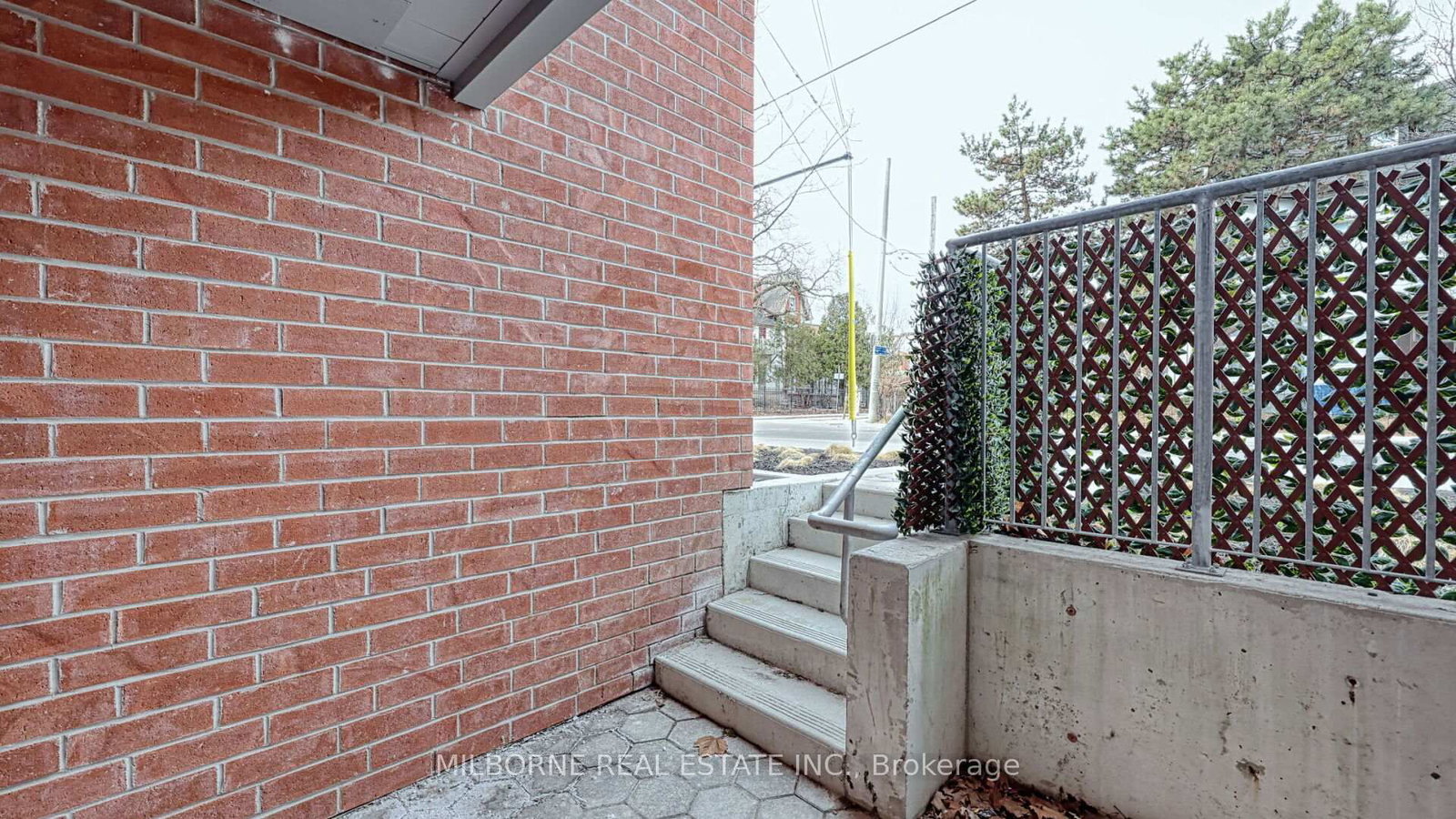 57 Brock Avenue, Unit TH 103 - Photo 37