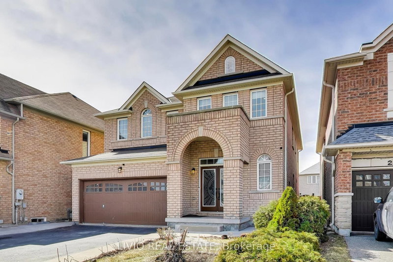 232 Thorndale Rd, Brampton, L6P 3H5 | Image 2
