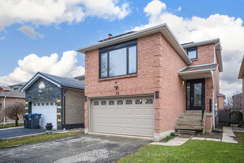 19 Wayne Nicol Dr W, Brampton, L6X 3Z2 | Image 3