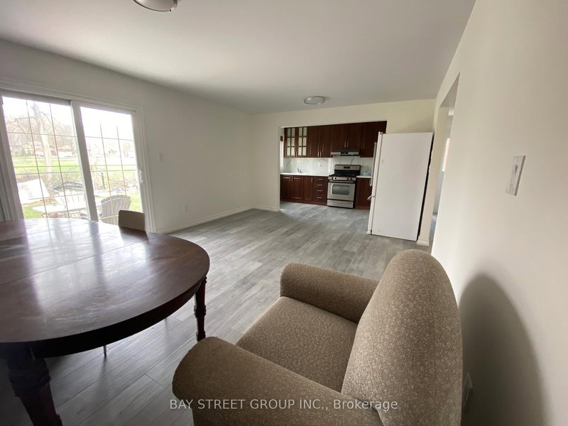 8 Kerwood (Main) Pl, Brampton, L6Z 1Y1 | Image 3