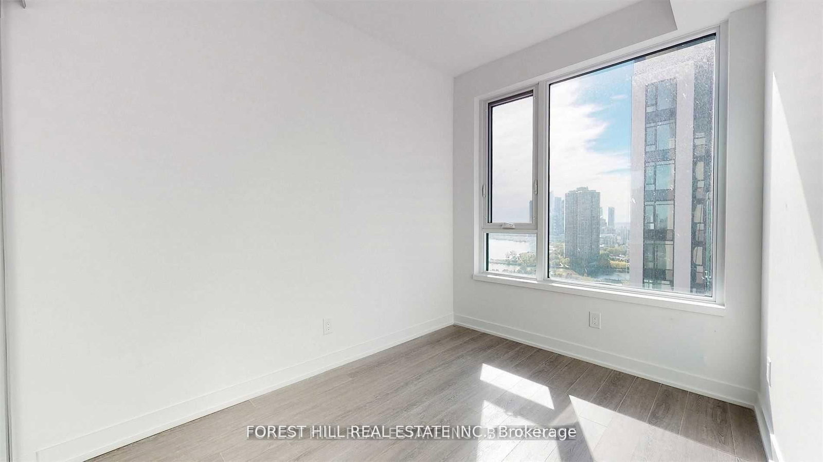 1926 Lake Shore Boulevard W, Unit 2910 - Photo 8