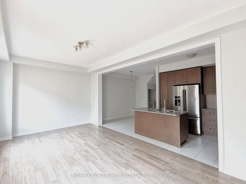 398 Threshing Mill Blvd, Oakville, L6H 0P6 | Image 3