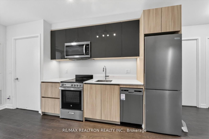 323 - 3100 Keele St, Toronto, M3M 0E1 | Image 2