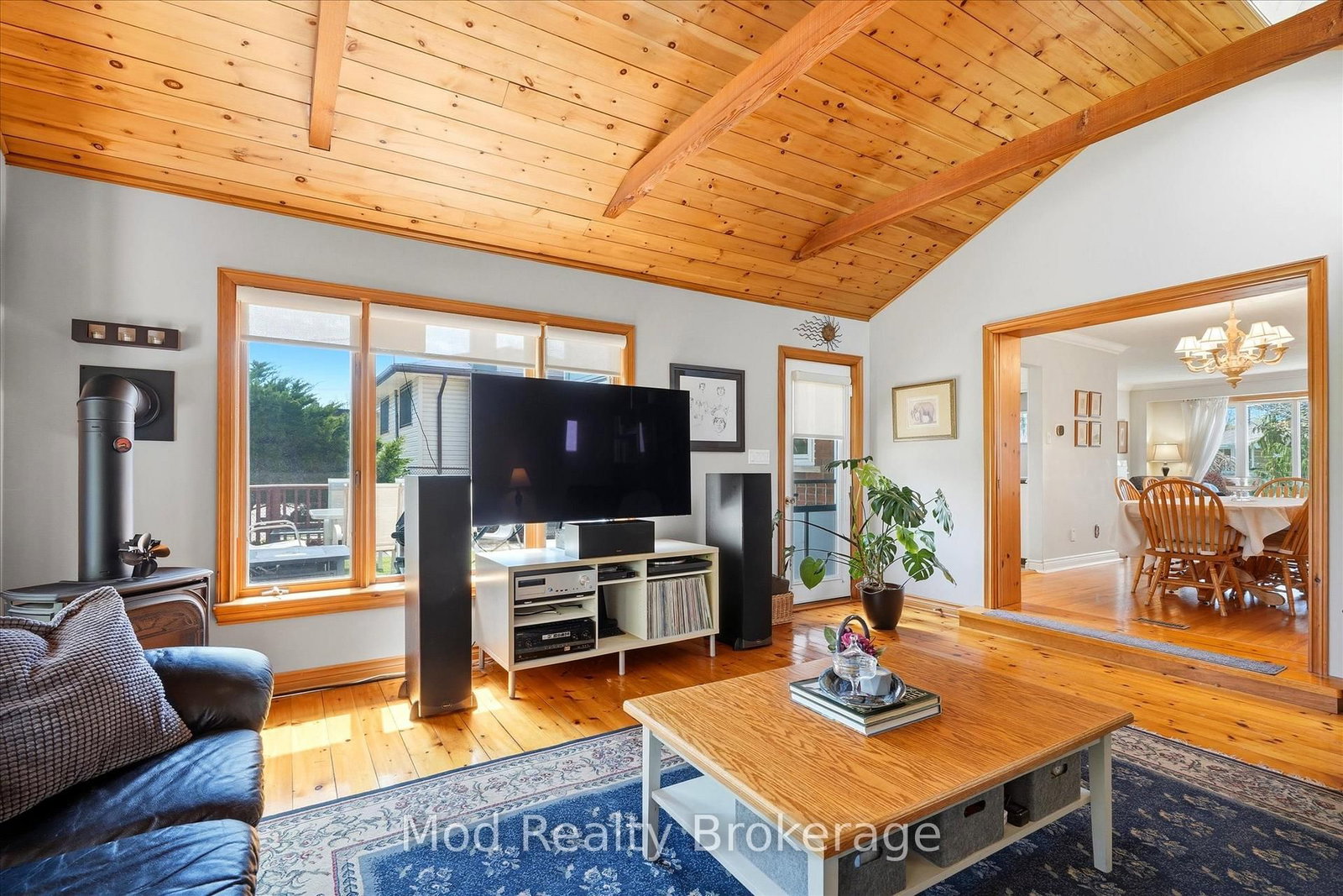 3070 Northview Crescent - Photo 11