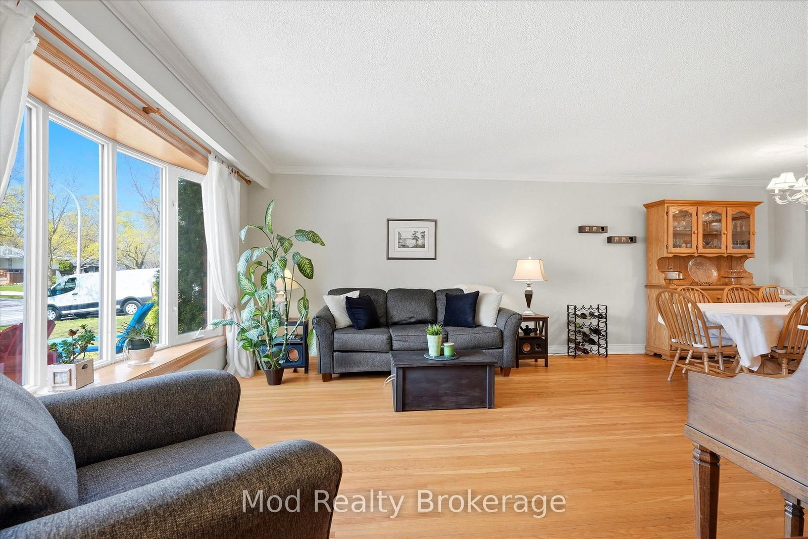 3070 Northview Crescent - Photo 5