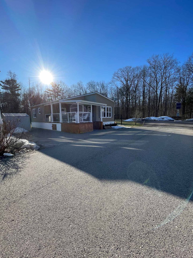 19 Cedar St. - 4449 Milburough Line, Burlington, L7P 0C5 | Image 2