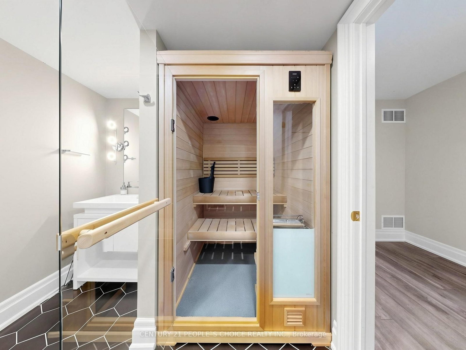 1321 Granrock Crescent - Photo 37