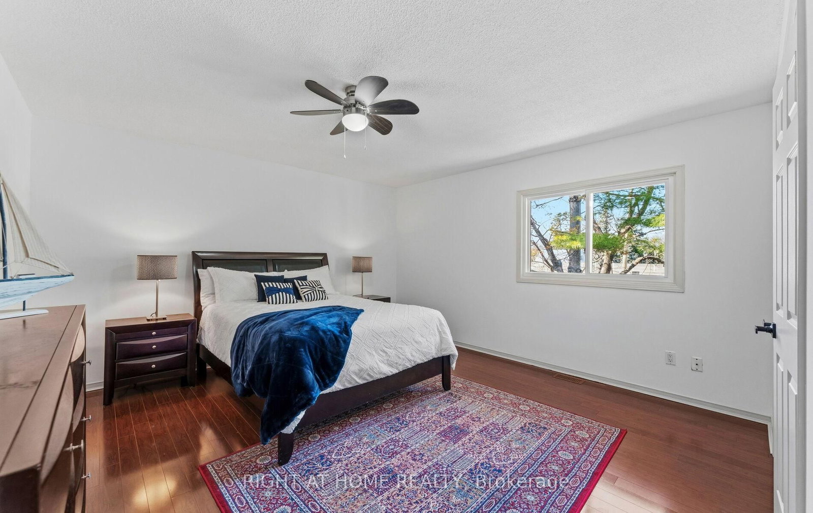 1665 Asgard Drive - Photo 23