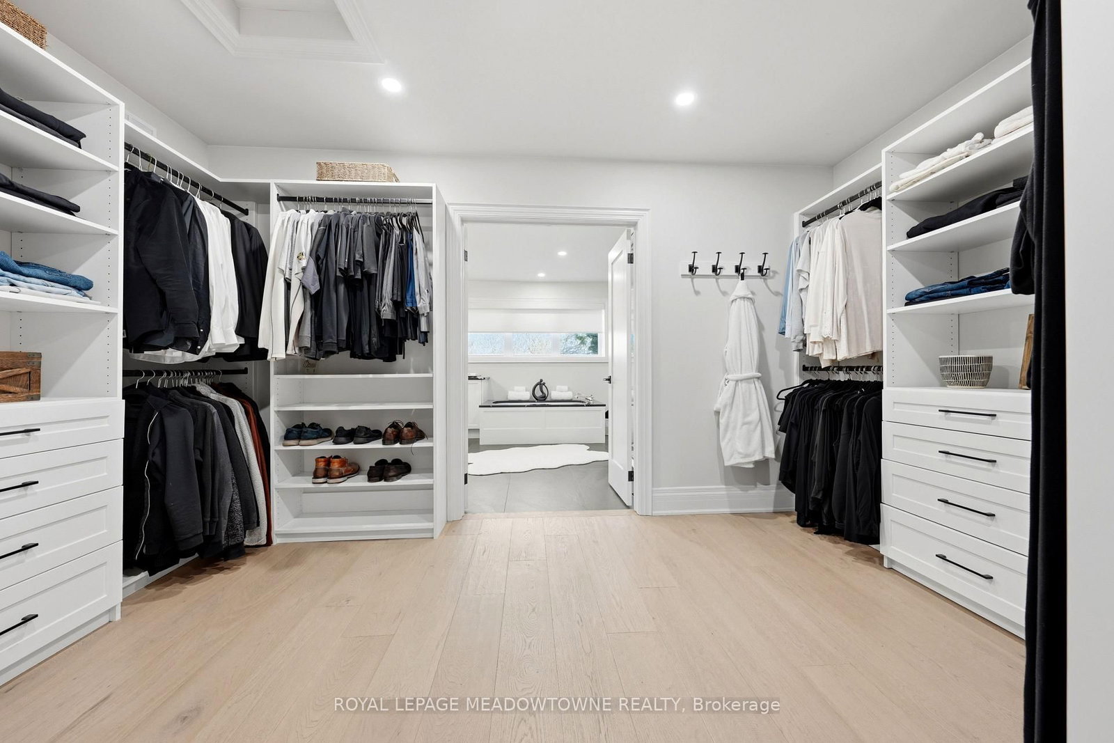 10916 22nd Side Road - Photo 18