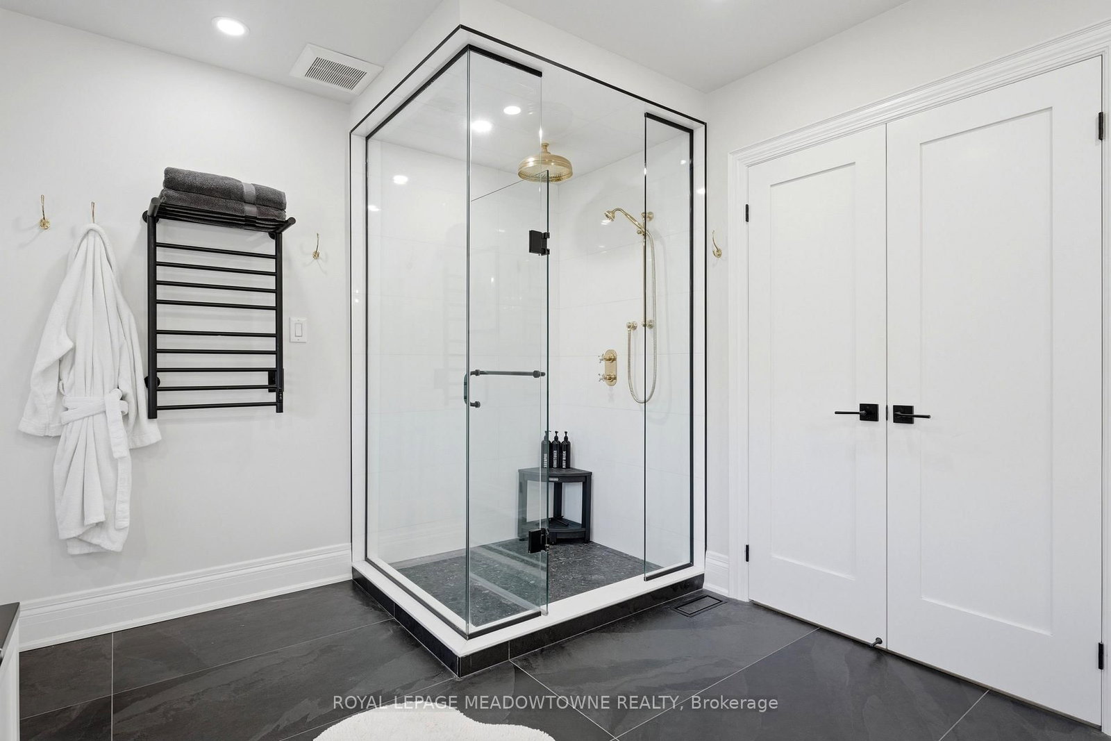 10916 22nd Side Road - Photo 20