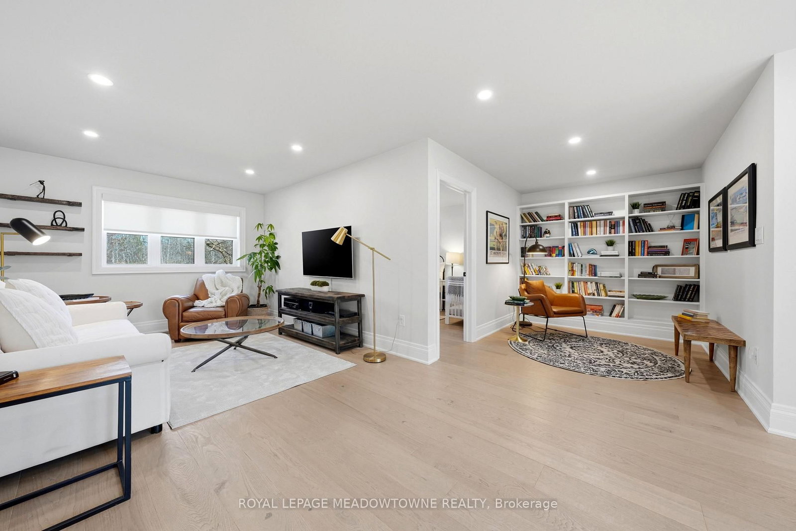 10916 22nd Side Road - Photo 26