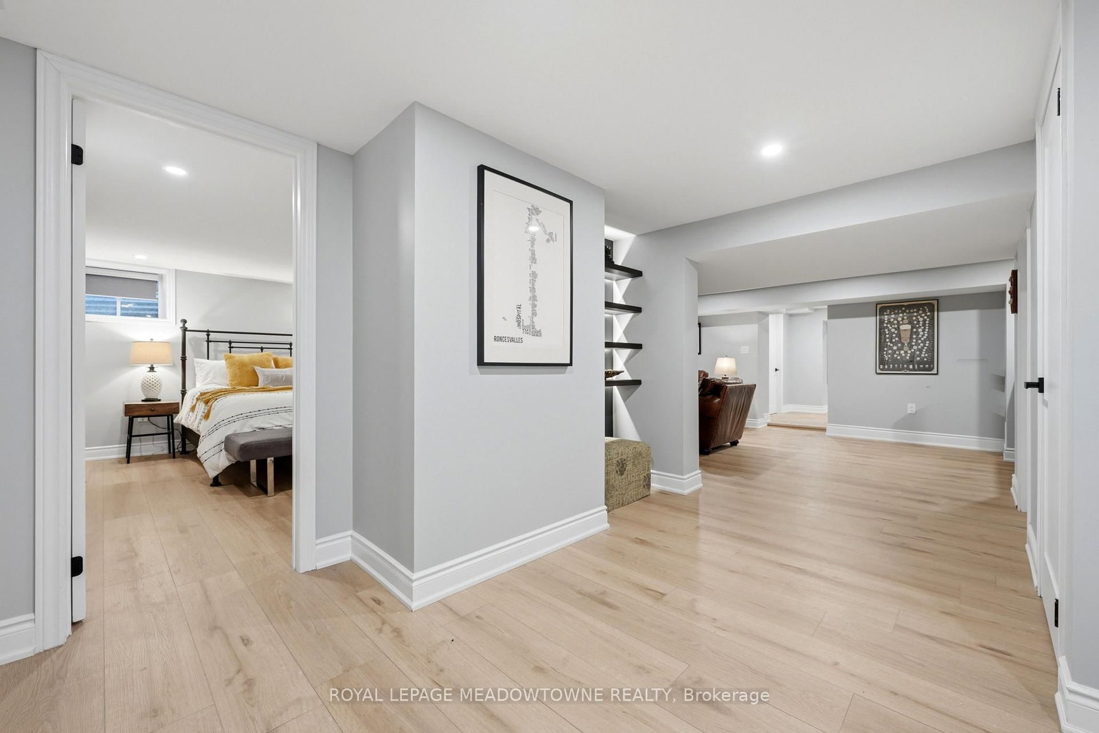 10916 22nd Side Road - Photo 32