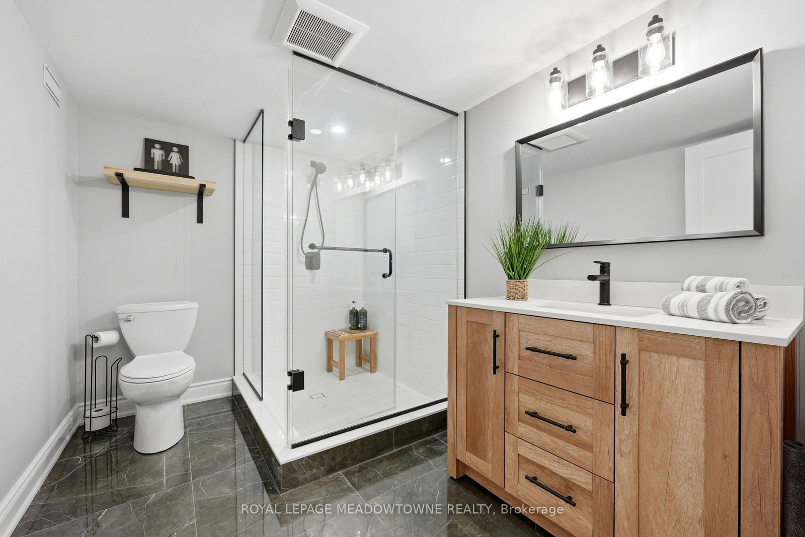 10916 22nd Side Road - Photo 38