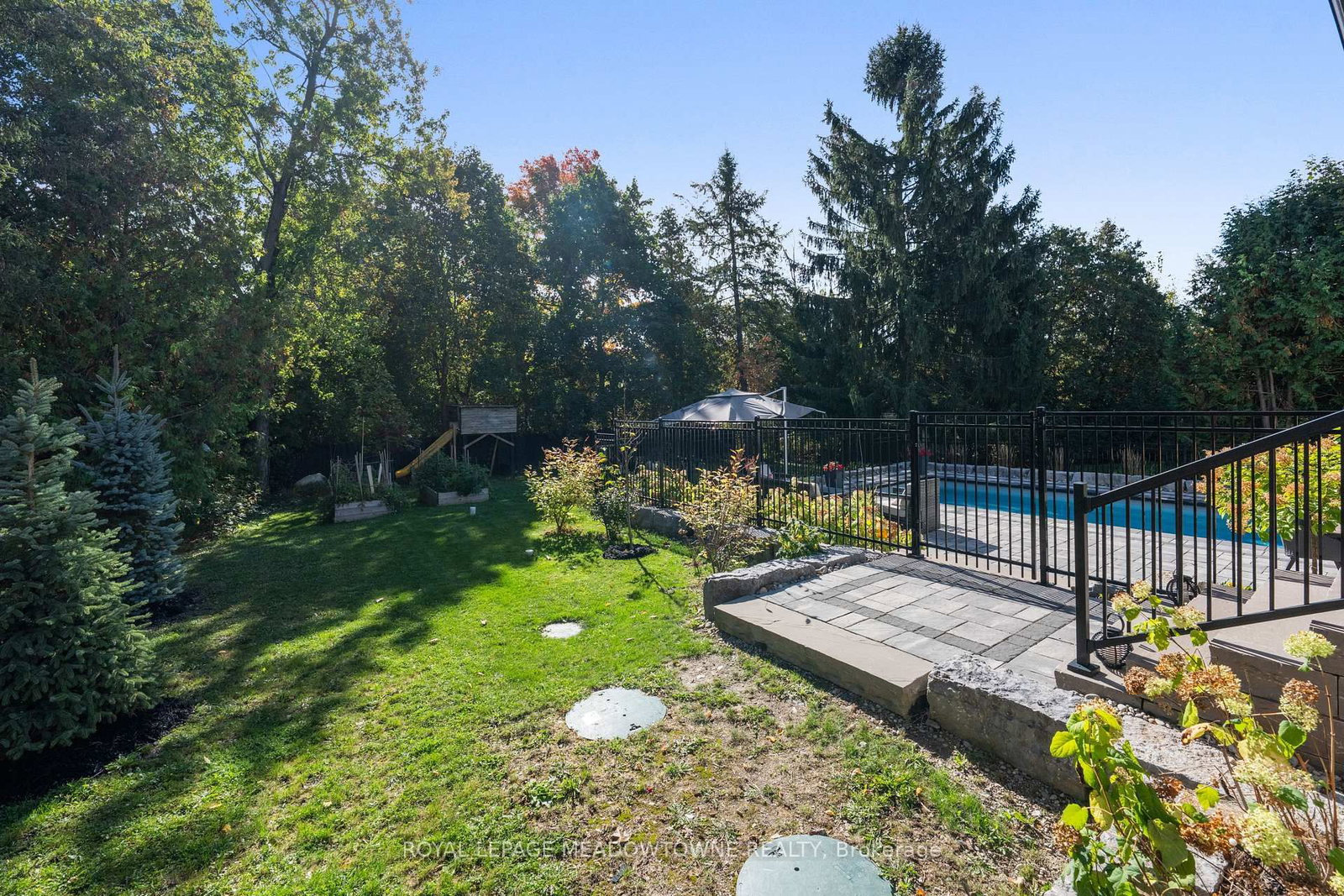 10916 22nd Side Road - Photo 42