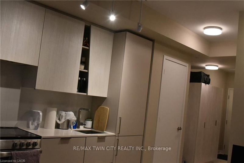 911 - 3900 Confederation Pkwy, Mississauga, L5B 0M3 | Image 3