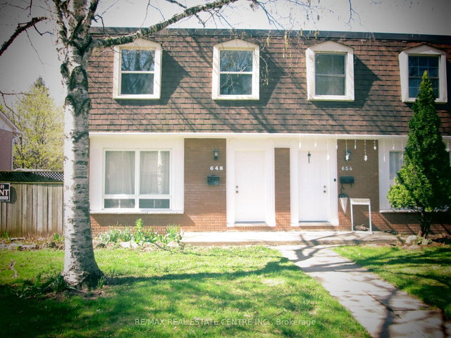 648 Francis Road