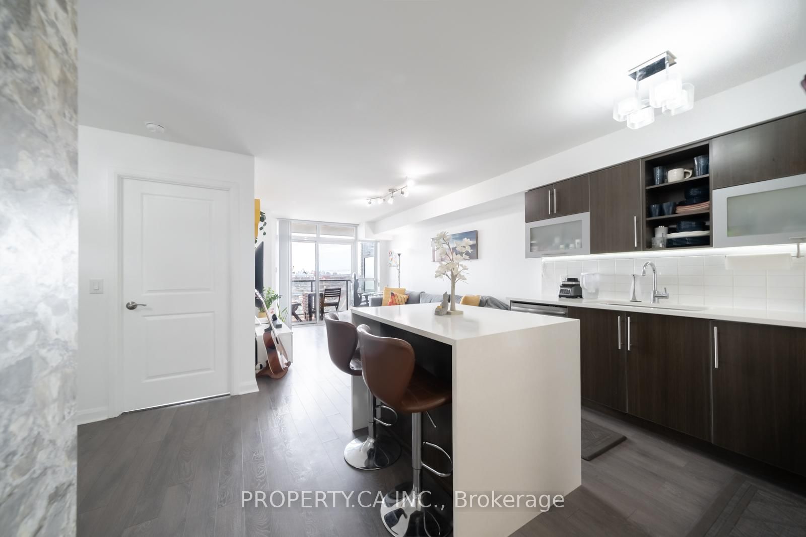 1 Michael Power Place, Unit 1608