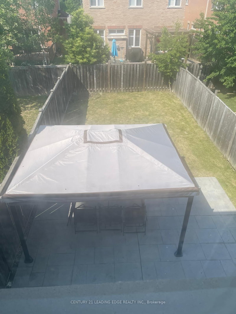 90 Niagara Tr, Halton Hills, L7G 0A8 | Image 2