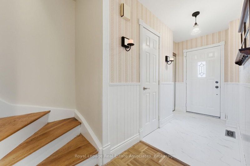 3244 Mainsail Cres, Mississauga, L5L 1H2 | Image 3