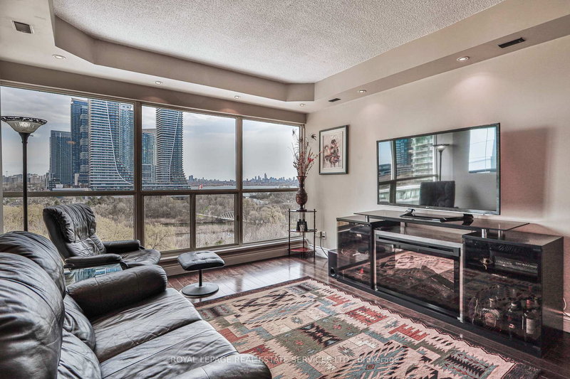 1010 - 2261 Lake shore Blvd W, Toronto, M8V 3X1 | Image 3