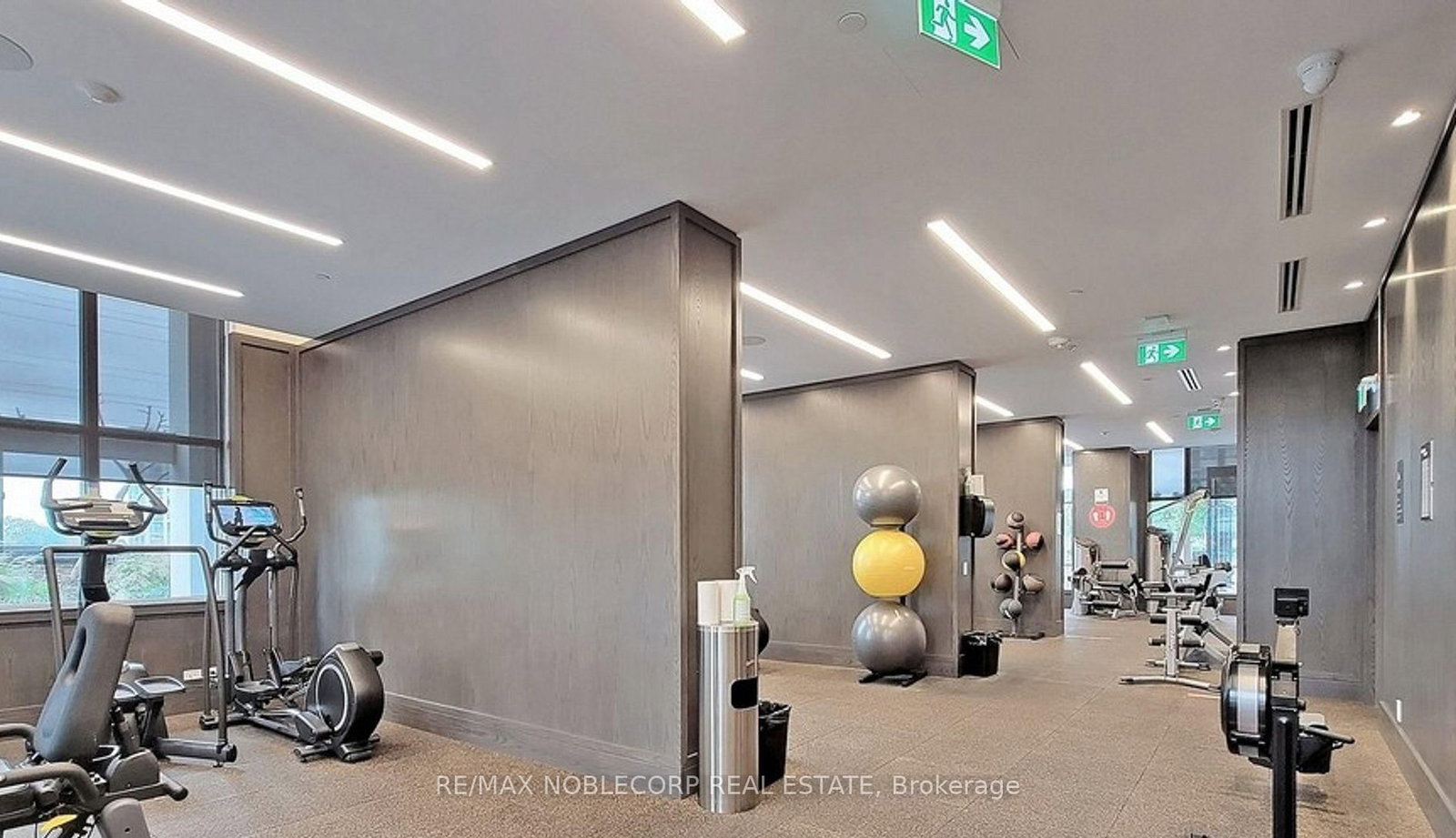 9 Mabelle Avenue, Unit 826 - Photo 17