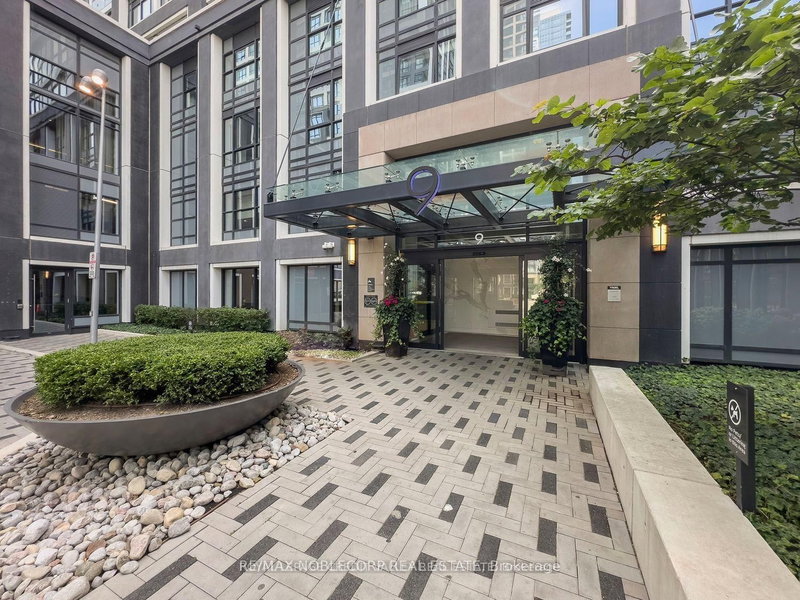 826 - 9 Mabelle Ave, Toronto, M9A 0E1 | Image 2