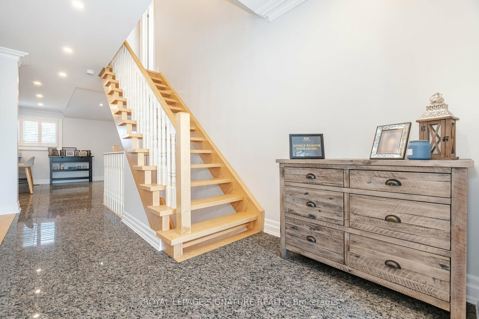 762 Vermouth Avenue - Photo 17